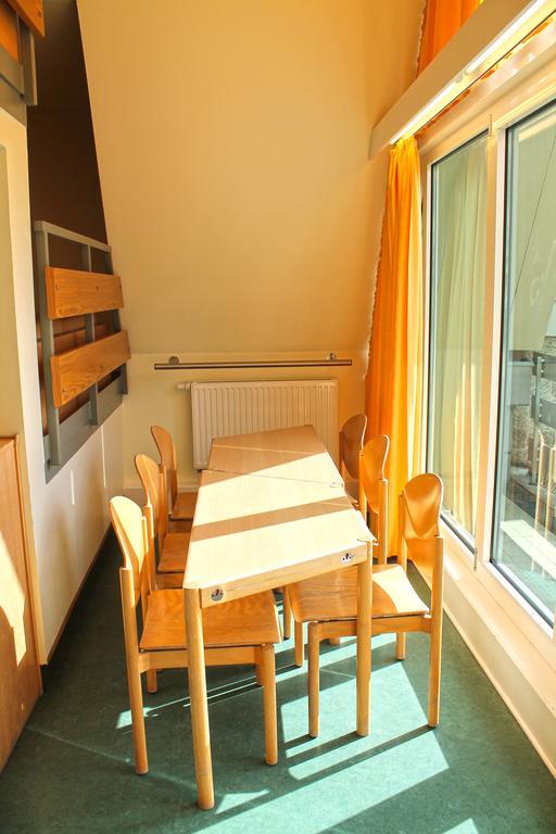 6-Bett-Zimmer mit Gemeinschaftsbad